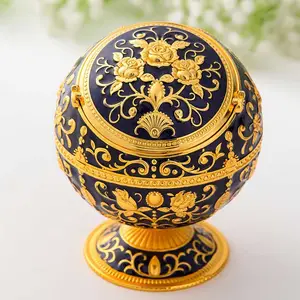 मध्य पूर्व के साथ ग्रीन फूल नक्काशीदार गोल आकार जस्ता ऐशट्रे windproof, कस्टम 3D लोगो बनाया दौर गेंद के आकार गोलाकार ऐशट्रे