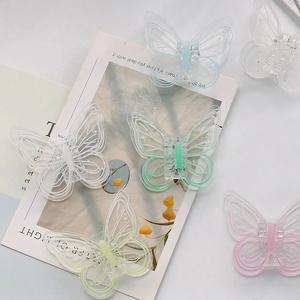Clips de reliure en <span class=keywords><strong>acrylique</strong></span> multicolores mignons en forme de papillon, clips pour planificateur, pince à papier, fournitures de bureau décoratives, papeterie scolaire - Product Image 2