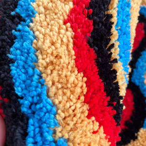 Custom Home Floor Shape Alfombras de diseño de mechones hechos a mano de diseño de lujo Alfombra Logo - Product Image 2