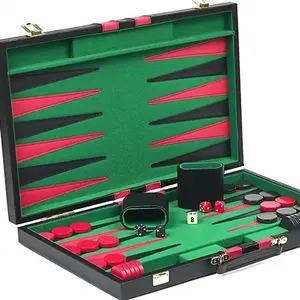 Grosir kustom logo Set permainan catur mewah dengan chip dadu cangkir dadu kulit perjalanan Set Backgammon profesional kulit