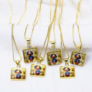Regalos de Joyería para Mujer, Collar con Colgante Chapado en Oro de 18 Quilates - Product Image 5