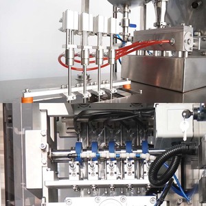 Machine d'emballage entièrement automatique à 4 voies pour sachets de ketchup liquide, machine d'emballage pour pâte de tomate - Product Image 5