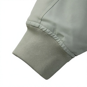Chaqueta Bomber de Color Sólido para Hombre, Cierre de Cremallera, Cuello Mao, Estilo Casual, Transpirable para Invierno, Logotipo Frontal, Material de Poliéster - Product Image 4