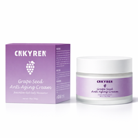 Crème anti-âge à l'extrait de pépins de raisin, apaise et répare les peaux sensibles avec un soin hydratant en profondeur