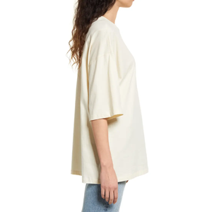 <span class=keywords><strong>T</strong></span>-<span class=keywords><strong>shirt</strong></span> graphique personnalisé vierge surdimensionné de haute qualité <span class=keywords><strong>T</strong></span>-<span class=keywords><strong>shirt</strong></span> de luxe en <span class=keywords><strong>coton</strong></span> épais à épaules tombantes pour femmes - Product Image 3