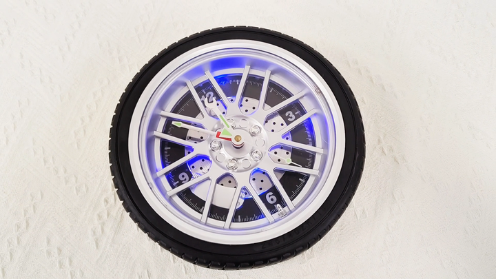 タイヤ型 ウォールクロック 壁掛け時計 イルミネーション インテリア 掛け時計 ギアクロック Gear Clock 直径40cm タイヤデザイン （ 壁掛け