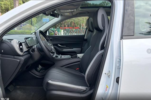 Autos Usados BYD Sea Lion 05DM 2025 DM-i 115KM Modelo Insignia SUV Compacto 5 Puertas 5 Asientos SUV Híbrido Enchufable Autos Usados Baratos en Venta - Product Image 5