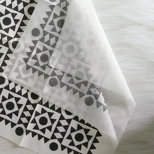 Thương Mại Tùy Chỉnh 2-Ply Trinh Gỗ Bột Giấy Mô Khăn Ăn 33x33cm Gấp Phong Cách Dùng Một Lần Kỹ Thuật Số In Túi Giấy Nhà Hàng - Product Image 4