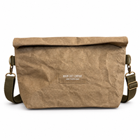 Sac bandoulière en papier kraft lavable, sac messager à enroulement, sac de voyage décontracté léger pour le quotidien, vente en gros