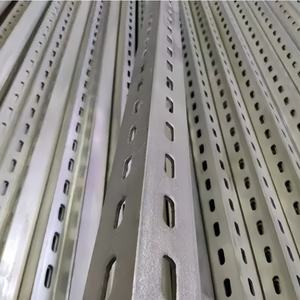 Barre d'angle galvanisée réglable de haute qualité en acier inoxydable pour <span class=keywords><strong>meubles</strong></span> de maison Etagere - Product Image 5