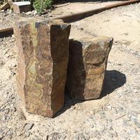 Colonnes en pierre de basalte noire hexagonale naturelle, palissade, poteau, pilier pour la décoration de jardin extérieur