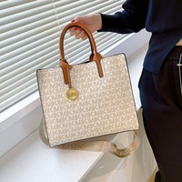 Sac fourre-tout tendance en PU avec fermeture éclair, grande capacité, sac à main à la mode, sac bandoulière polyvalent, sac à bandoulière large pour femme