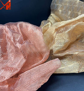 Tela Metálica Geométrica Lineal - Panel Metálico Texturizado para Sistemas de Paredes de Fondo de Lujo e Interiores Arquitectónicos - Product Image 2