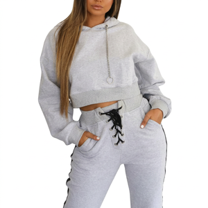 Conjunto Deportivo de Sudadera Corta Gris para Mujer, Pantalones con Cordones y Detalle de Cadena, Ropa Casual de Otoño, Manga Larga, Color Sólido, Transpirable - Product Image 1