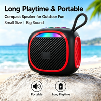 Speaker Nirkabel Portabel M400, Mendukung Kartu TF Radio FM, Tombol Plastik Audio Mini Luar Ruangan