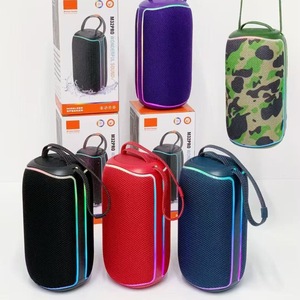 Enceinte portable sans fil M32PRO avec lumière RGB, support <span class=keywords><strong>de</strong></span> lanière, radio FM, carte TF, Bluetooth 5.4 pour camping en extérieur, voyage, fête, cadeau, boîte à son - Product Image 6