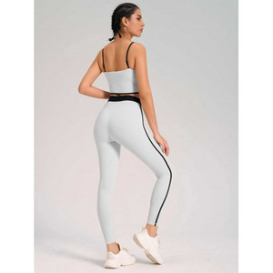 Hello Set Body de sport pour femme, extensible, sans couture, à bretelles spaghetti, col rond, longueur intégrale, blanc avec bordure noire, taille moyenne haute - Product Image 2