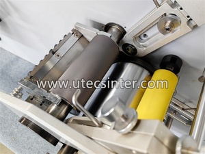Impresora automática de flexografía de etiquetas de cuello de camiseta de etiqueta UGS21, impresora de flexografía de tipografía de cinta de logotipo de tejido de tipo polivinílico - Product Image 4