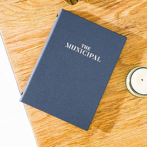 Porta Menús de Lino de 2 Paneles al por Mayor, con Banda Elástica, para Restaurantes - Product Image 4