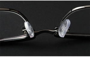 Sekrup PVC untuk Bantalan Hidung Kacamata Optik - Product Image 4