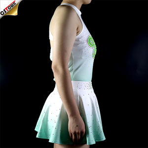 Conjunto de ropa de práctica de animadora verde blanco con falda de uniforme de diamantes de imitación para chicas adolescentes - Product Image 3