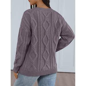 Jersey extragrande de punto de Cable acogedor personalizado 2025, ropa de invierno con cuello en V y bonito logotipo en la parte delantera suave para mujer - Product Image 3