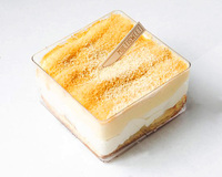 Nouveau design de boîte à dessert tiramisu transparente boîte d'emballage de gâteau carrée claire en plastique PS boîte d'emballage de pâtisserie avec couvercle