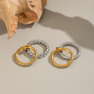 Anillos de Oro para Mujer, Joyería de Acero Inoxidable con Incrustaciones de Diamantes de Imitación, Diseño Geométrico en Capas, Estilo Moderno - Product Image 3