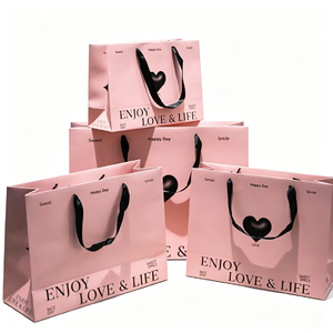 <span class=keywords><strong>Borsa</strong></span> Shopper in Carta con Motivo Cuore <span class=keywords><strong>Rosa</strong></span> e Manici in Raso Nero, <span class=keywords><strong>Borsa</strong></span> Regalo Moderna Stampata per Boutique di Moda e Occasioni Speciali - Product Image 1