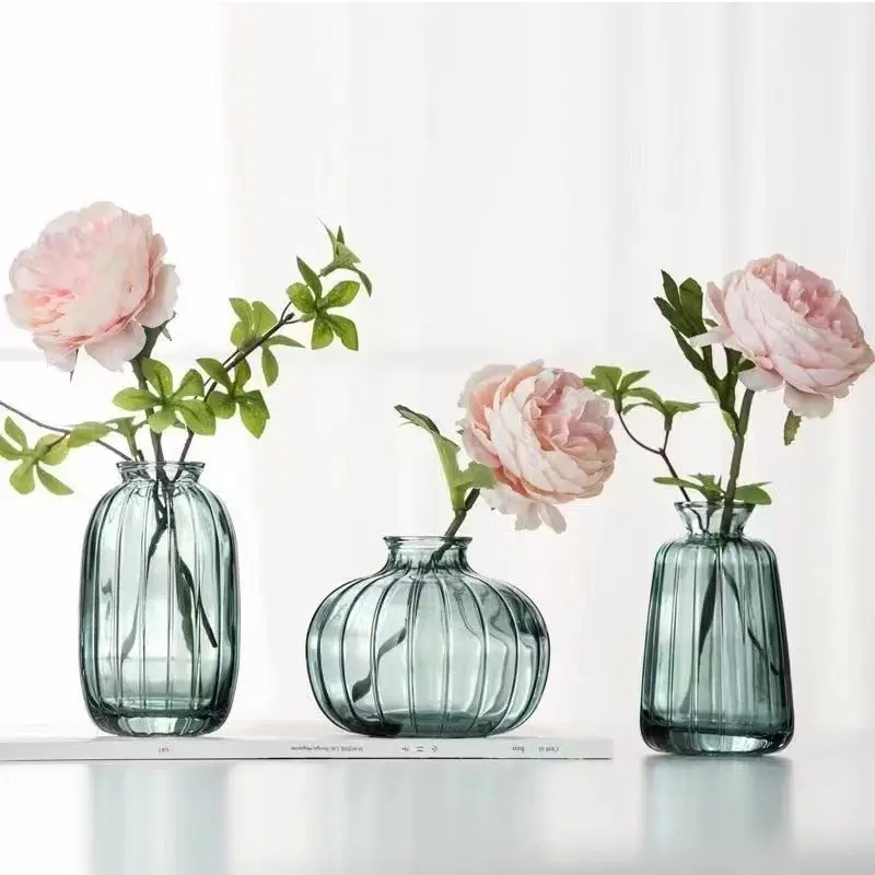 小さなガラス花瓶モダン装飾ミニ透明琥珀ピンククリスタル