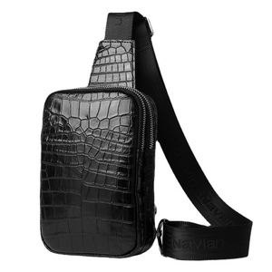 Bolso de Pecho para <span class=keywords><strong>Hombre</strong></span> en Piel de Vacuno con Imitación de Piel de Cocodrilo, Bolsillo Vertical para Teléfono Móvil, Bolso Bandolera Casual de un Solo Hombro - Product Image 5