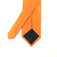 Cravates en polyester gros-grain tissé pour hommes, vente en gros Chine, cravate unie orange personnalisée avec logo pour hommes, boutique Saturn