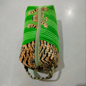 Bolsa de Viaje de Fin de Semana de Lujo Hecha a Mano, con Estampado de Bloques de Algodón, Acolchada, de Gran Capacidad, Resistente, para Deportes, Viajes, Gimnasio, Yoga - Product Image 1