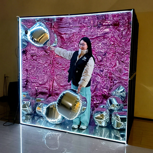 Boîte à magazines pour décoration d'événements SMOOTH, vente chaude, stand Vogue, boîte photo rose vif avec miroir, toile de fond avec ballon miroir - Product Image 1