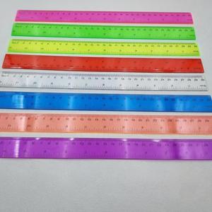 Regla Recta Plegable de Plástico Transparente Multicolor de 30 cm al por Mayor, Diseño Popular para Estudiantes, Oficina y Material Escolar - Product Image 3