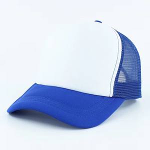 Gorra deportiva informal de verano con bordado liso con logotipo 3D personalizado, gorra de camionero de espuma para exteriores de malla, gorra de béisbol con ala curva para Unisex - Product Image 1