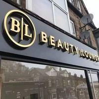 Enseigne en métal personnalisée, enseigne 3D, miroir professionnel, signalisation avec logo, lettre en métal en acier inoxydable doré et laiton pour mur