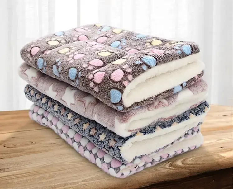Qbellpet Thickened Pet Mat Soft Flannel Pad Pet Blanket Bed Mat For Puppy Dog Cat Sofa Cushion Home Rug Keep Warm Sleeping Cover