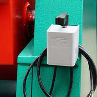 Machine automatique de débavurage de barils, de rectification et de polissage de tambours pour accessoires électroniques moulés sous pression