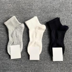 Men's Solid Color Athletic Socks Crew Length Sweat Absorbent Massage Sole Daily Casual Wear - Product Image 3