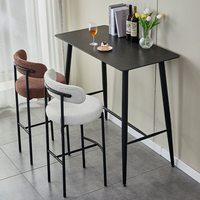 Chaises de bar de style crème luxueuses pour cafés, restaurants et salons de thé : tabourets de bar rembourrés avec dossier et structure en fer