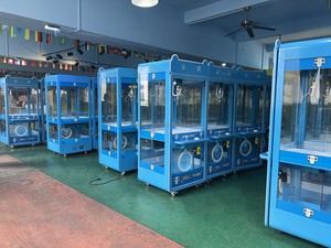Machine à griffes d'amusement JOYFunplay pour les grands jouets en peluche avec un écran transparent surdimensionné pour les centres de jeux d'arcade familiaux - Product Image 4