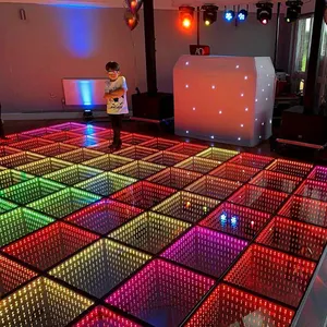 나이트 클럽 DJ 디스코 T 쇼 웨딩 장식 RGB 강화 유리 3D LED 댄스 플로어