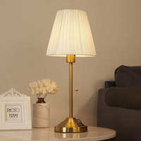 Lampe de table LED en métal à intensité variable, style nordique et américain, pour décoration d'hôtel, lumière chaude, avec cordon de tirage, pour salon et chambre à coucher