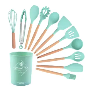 Wholesale New Kitchen Products 12 Pcs Silicone Tool Set Cooking Accessories Non-stick Cookware Spatula Soup Spoon Gift Set