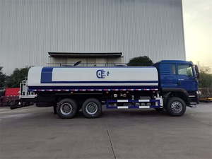 Camión Cisterna de Agua de 15,000L y 20,000L en Venta, Camión Cisterna 4x2 Automático Diésel, Camión Cisterna Manual Nuevo 6x4 - Product Image 2