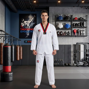 Uniforme de Taekwondo Personalizado de Fábrica, Rojo y Negro, Cuello en V, Material Absorbente de Sudor, Muchas Opciones de Tela, Se Acepta Bordado para Suministro al por Mayor - Product Image 1