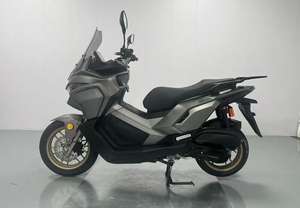 มอเตอร์ไซค์ ADV 180 ซีซี รุ่นทันสมัย ความเร็วสูงสุด 105 กม./ชม. ระบบหั<span class=keywords><strong>ว</strong></span>ฉีด EFI เกียร์ CVT อัตโนมัติ ระบายค<span class=keywords><strong>ว</strong></span>ามร้อนด้<span class=keywords><strong>ว</strong></span>ยอากาศ <span class=keywords><strong>ราคา</strong></span>ประหยัด - Product Image 3