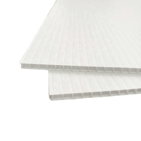 Blanc 4mm d'épaisseur PP t feuille de plastique ondulé panneau publicitaire panneau de signalisation de cour panneau de signalisation de pelouse coupe personnalisée disponible