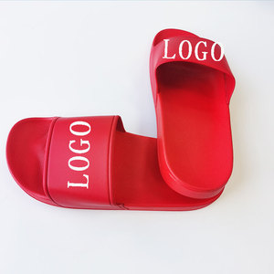 Logo personnalisé Bas Prix OEM Articles de Sport Design <span class=keywords><strong>Fantaisie</strong></span> Chaussons de Plage Mariage Uni Rouge PVC Semelle Hommes Femmes Logo Imprimé Tongs - Product Image 1